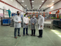 رئیس دانشگاه جامع علمی کاربردی استان فارس از خط تولید مجتمع صنعتی پروتئینی شام شام و محیط کار دانشجویان مرکز آموزش علمی کاربردی شام شام بازدید کرد