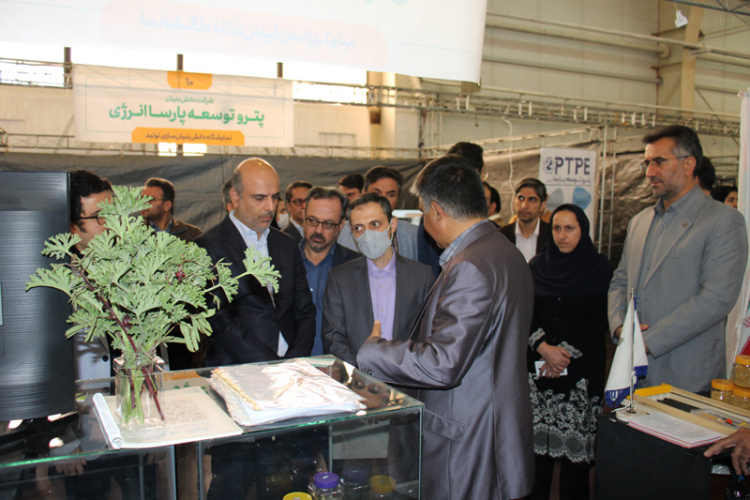 حضور دانشگاه جامع علمی کاربردی استان قزوین در نمایشگاه دانشبنیانسازی تولید