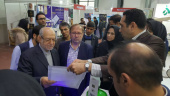 وزیر سابق صنعت، معدن و تجارت از غرفه دانشگاه جامع علمی کاربردی در بیستمین نمایشگاه دستاوردهای پژوهش، فناوری و فن بازار بازدید کرد