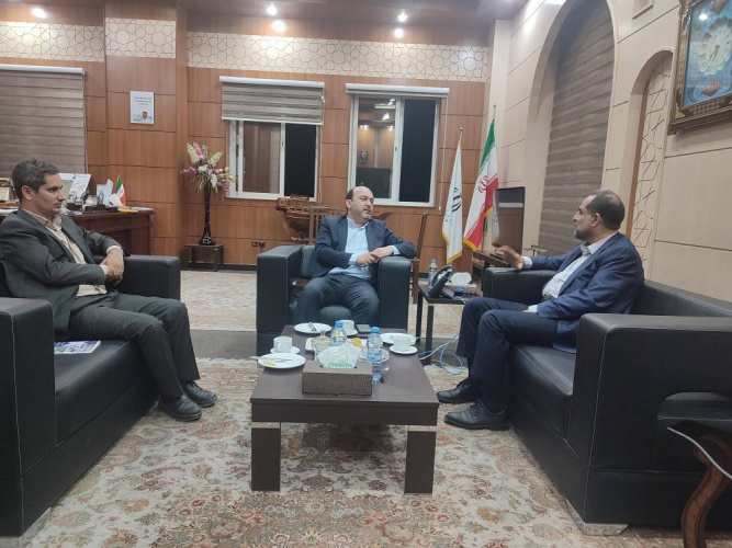 دانشگاه جامع علمی‌ کاربردی می‌تواند نیروهای ماهر و متخصص مورد نیاز استان هرمزگان را تربیت کند