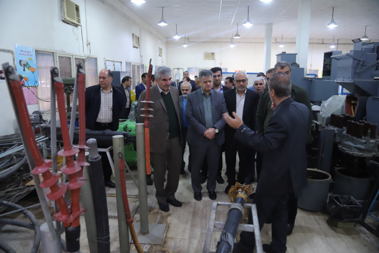 بازدید رئیس دانشگاه جامع علمی‌کاربردی کشور از مجتمع آموزش فنون اهواز